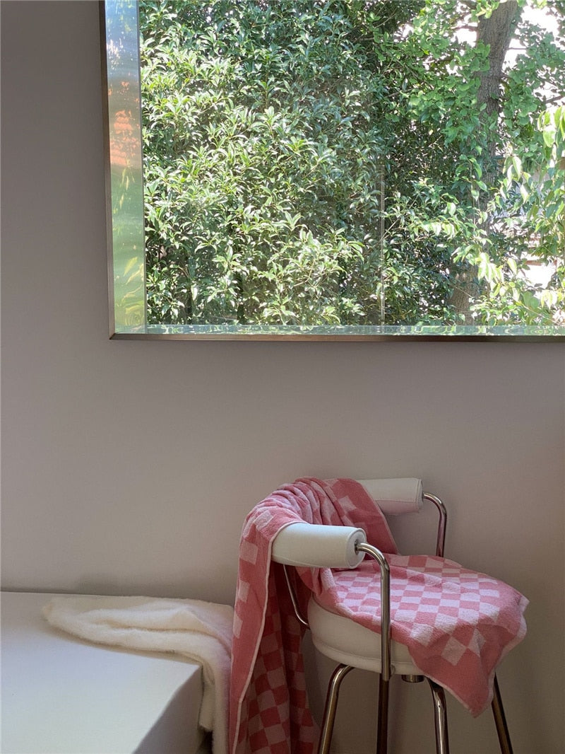 Retro Checkered Towel