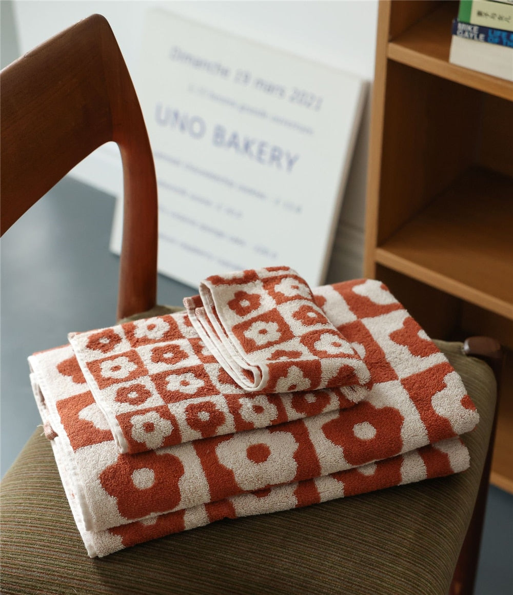 Retro Floral Towel